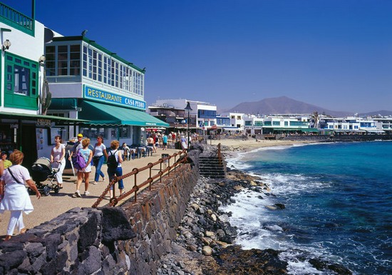Playa Blanca Na Lanzarote Lanzarote Wyspy Kanaryjskie Przewodnik Po Hiszpanii