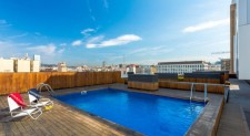 Homearound Rambla Suites and Pool Sant Martí