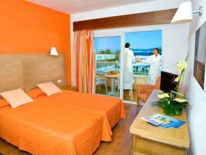 Hotel Js Alcudi Mar Playa de Muro -Majorca wakacje