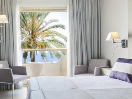 Hotel Torre del Mar Playa d&#039;en Bossa noclegi