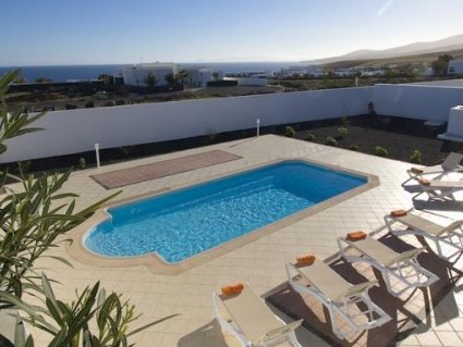 Lanzarote wakacje - Villas Puerto Calero wynajmy