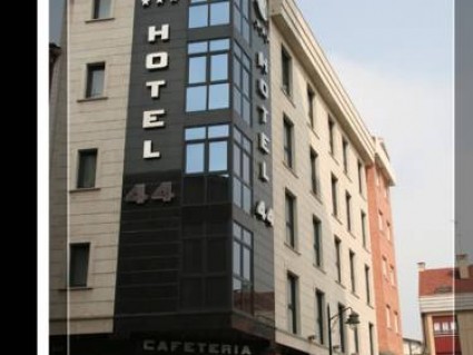 Hotel 44 Gijón - zakwaterowanie