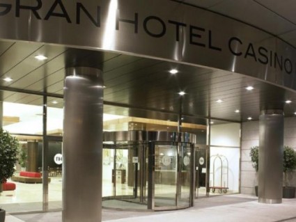 Apartamenty NH Gran Hotel Casino de Extremadura