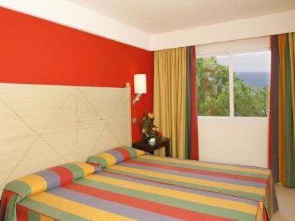 Ośrodek wypoczynkowy Blau Punta Reina Resort Majorka