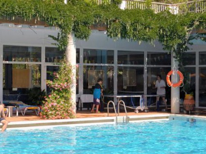 Wakacje Costa Brava - Hotel Gri-Mar Llanca