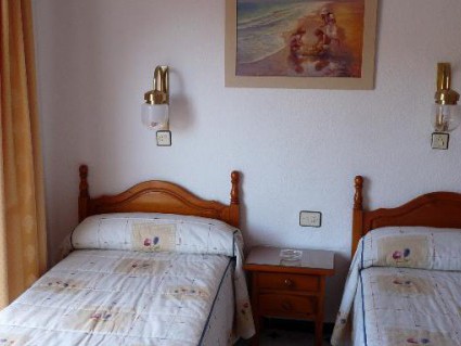 Hostel Alboran Motril noclegi w Andaluzji